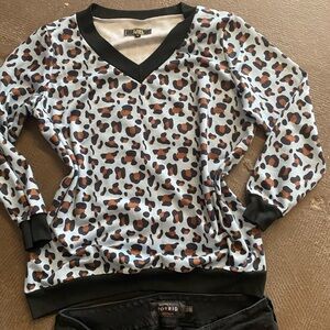 Lucky & Blessed Black and Brown Leopard Print V-Neck Sweater